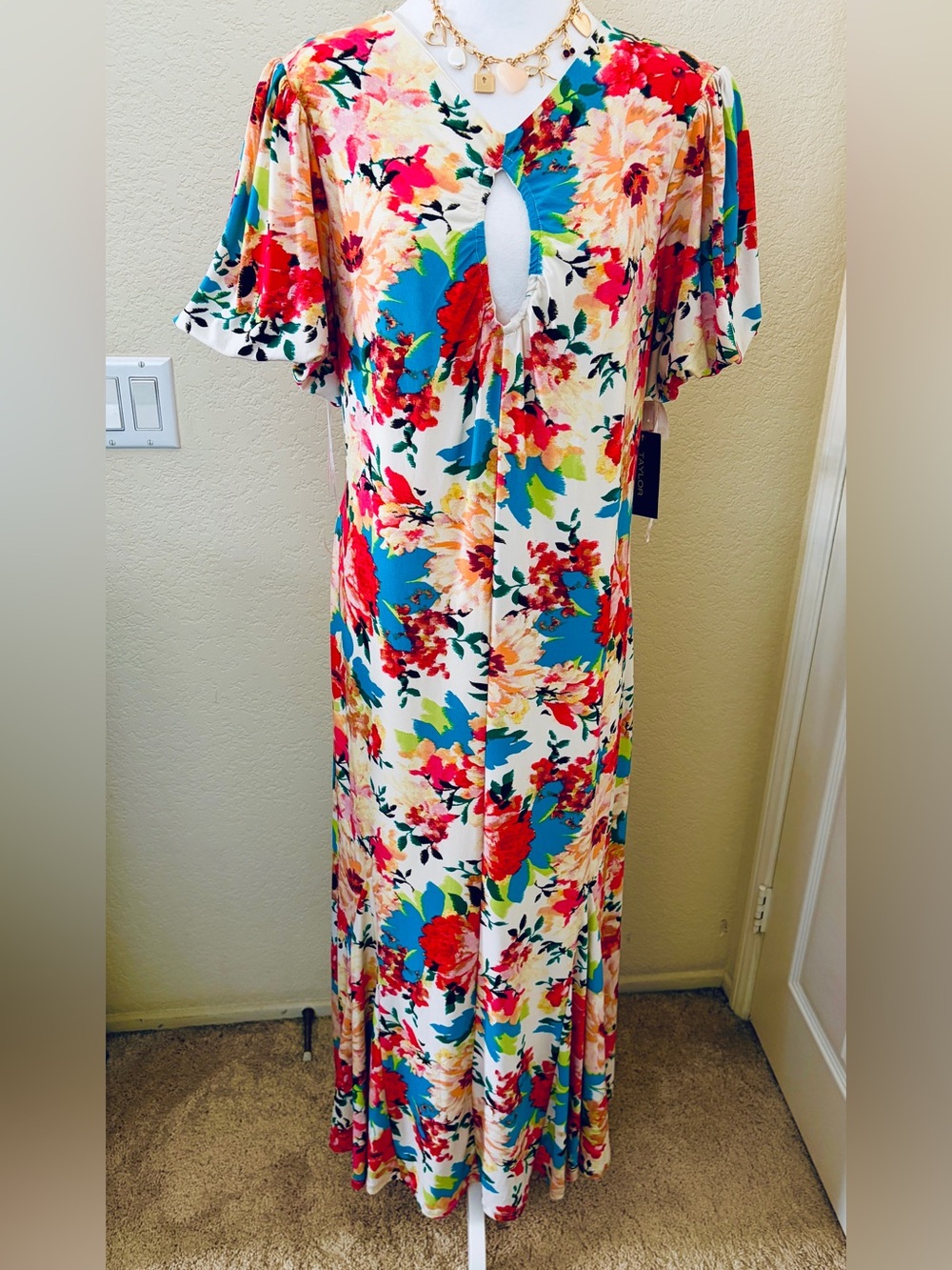 Taylor Floral Keyhole Maxi Dress - Teal, Coral & Cream